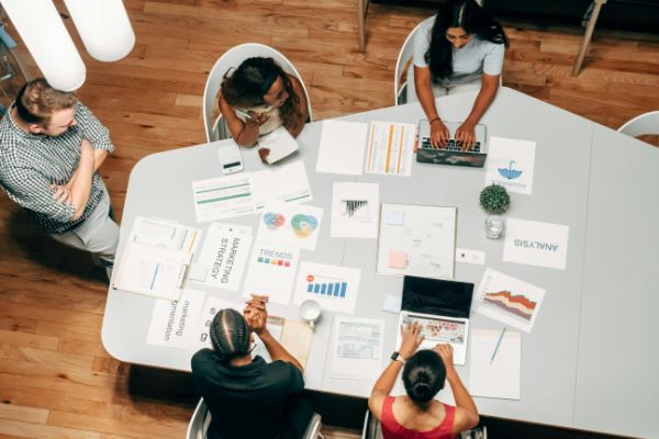 6 Best Destinations for Internships in Europe 3 Explore 6 top destinations for European internships. Plan your career abroad with diverse opportunities and experiences.