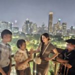 Chatting with city nightlife behind